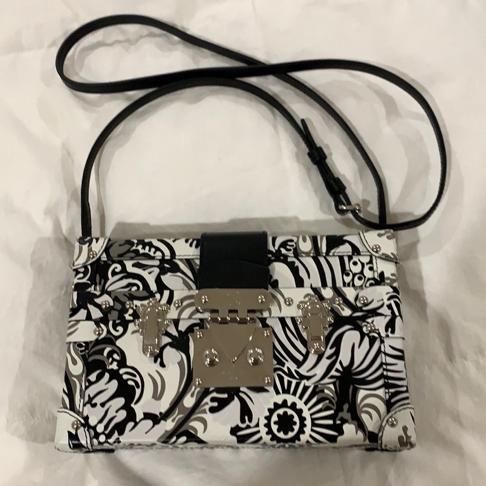 Louis Vuitton Petite Malle bag - Picture 2 of 9
